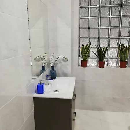 בית הארחה Blue Bairro ליסבון