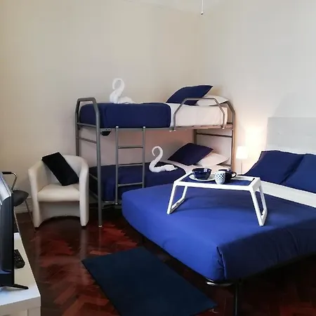 Blue Bairro בית הארחה *