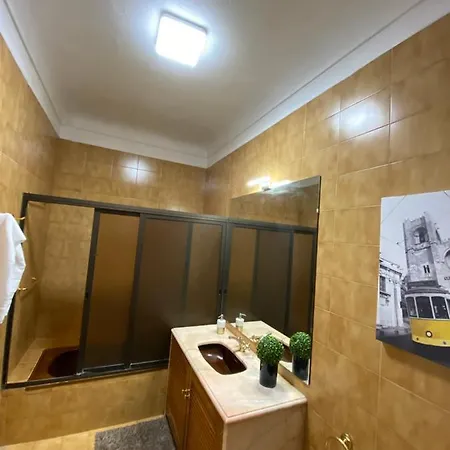 Blue Bairro ליסבון