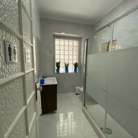 Blue Bairro בית הארחה *